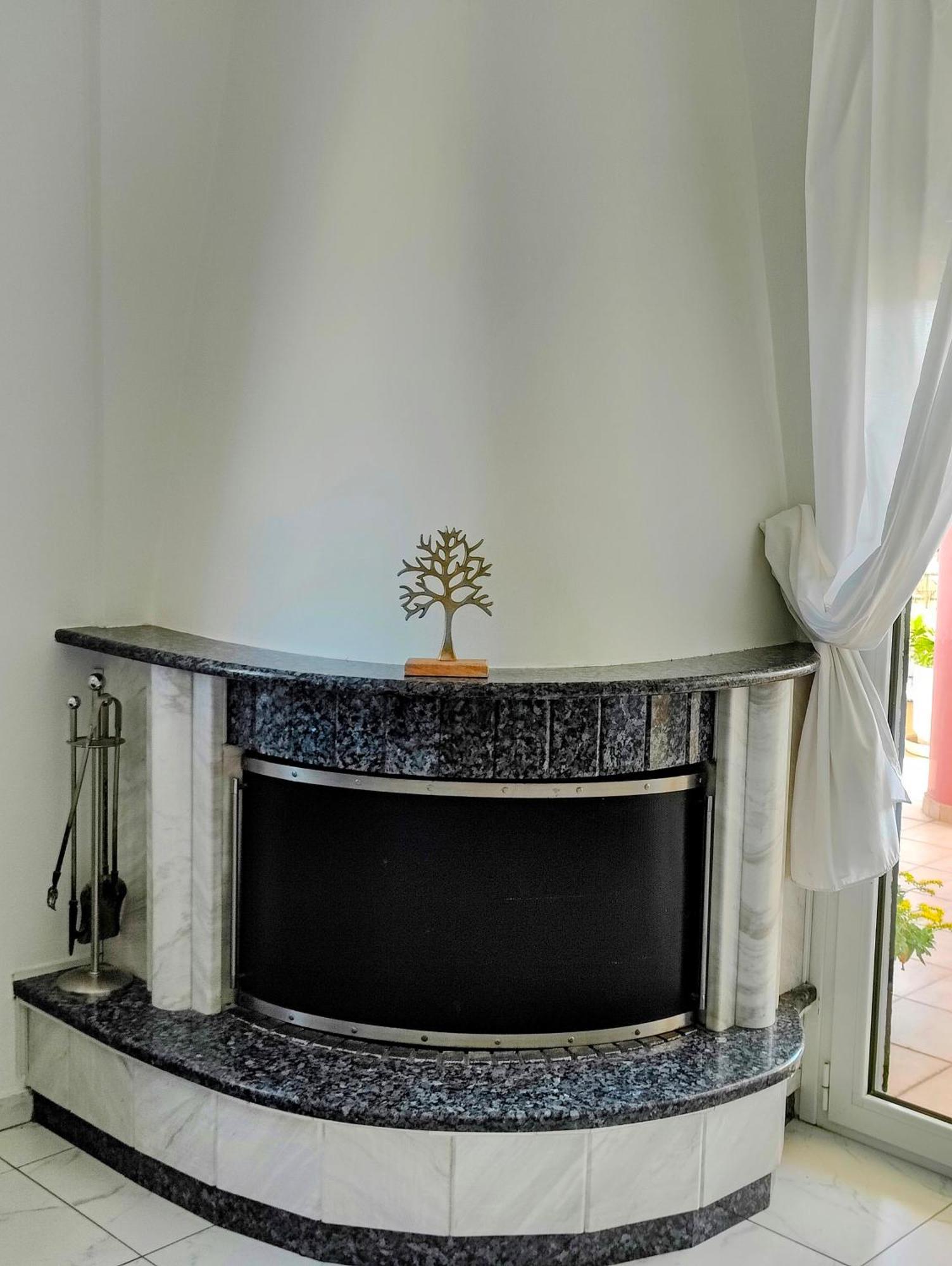 Celestial Garden-thessaloniki's Modern, Eclectic Penthouse With An Amazing View And Veranda Appartamento