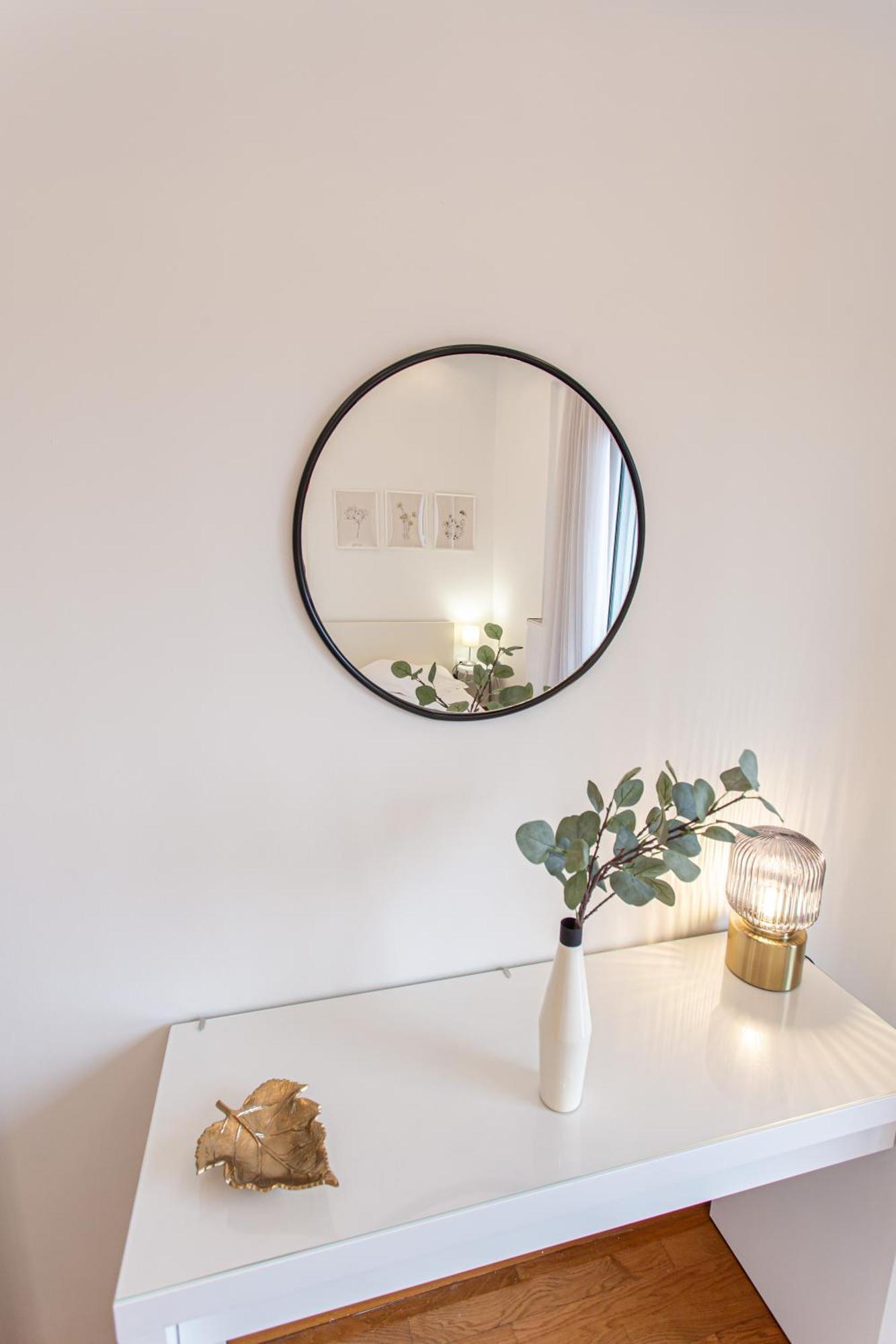 Celestial Garden-thessaloniki's Modern, Eclectic Penthouse With An Amazing View And Veranda Salonicco