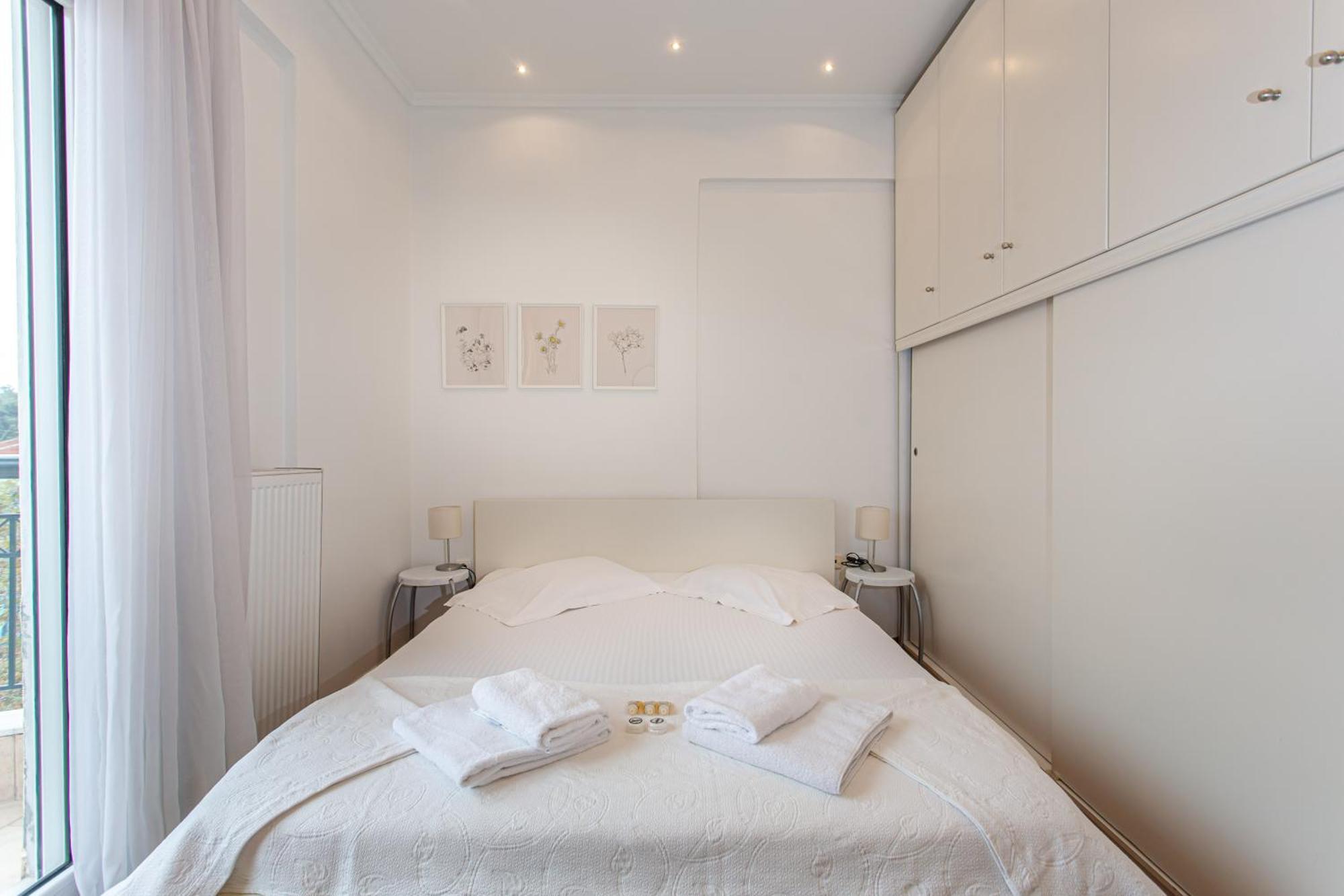 Apartment Celestial Garden-thessaloniki's Modern, Eclectic Penthouse With An Amazing View And Veranda *