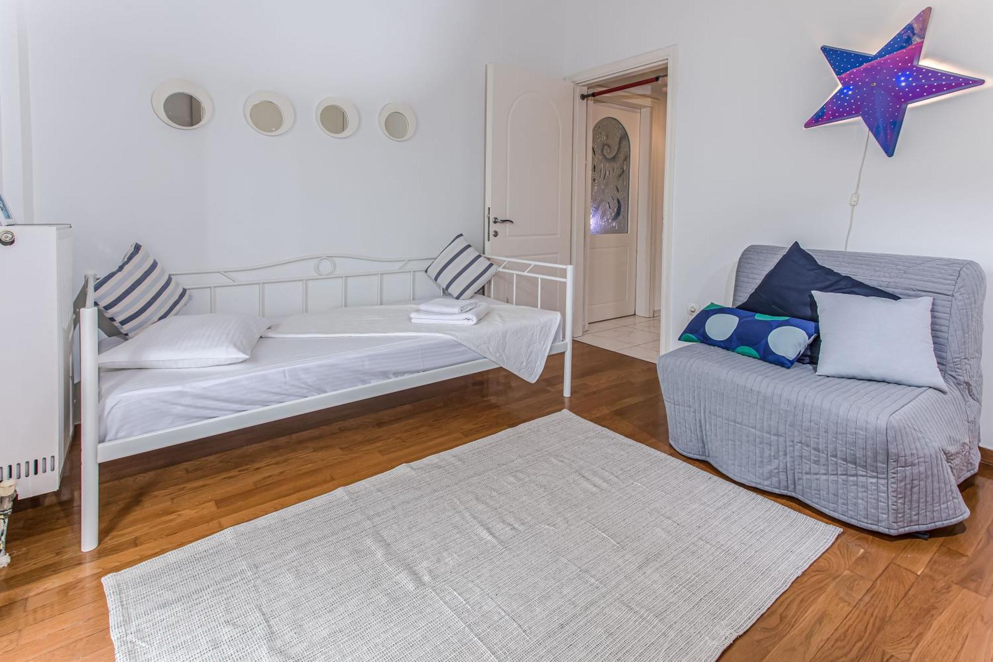 Celestial Garden-thessaloniki's Modern, Eclectic Penthouse With An Amazing View And Veranda Appartement Thessalonique